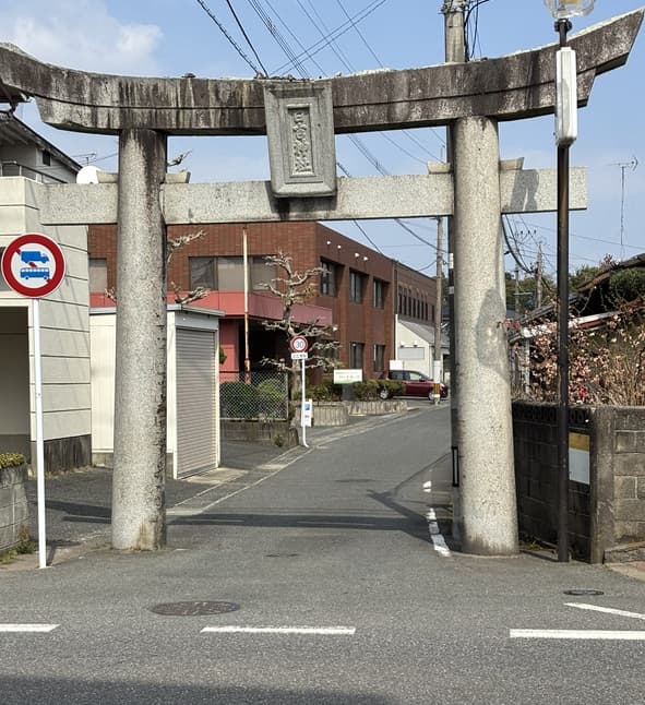 国道500号線沿 一の鳥居